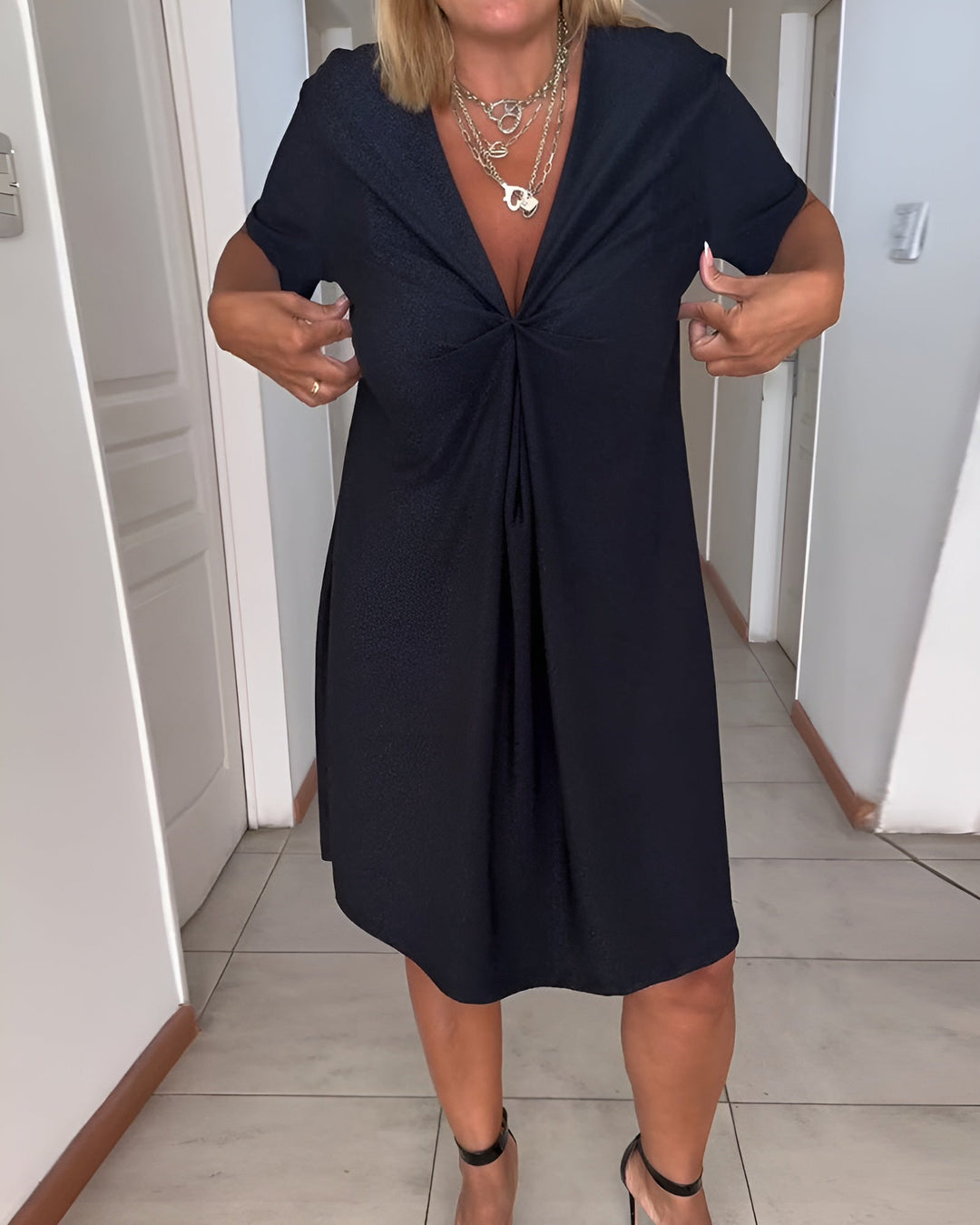 Kahlirah - Elegant Ruched Dress with V-Neck