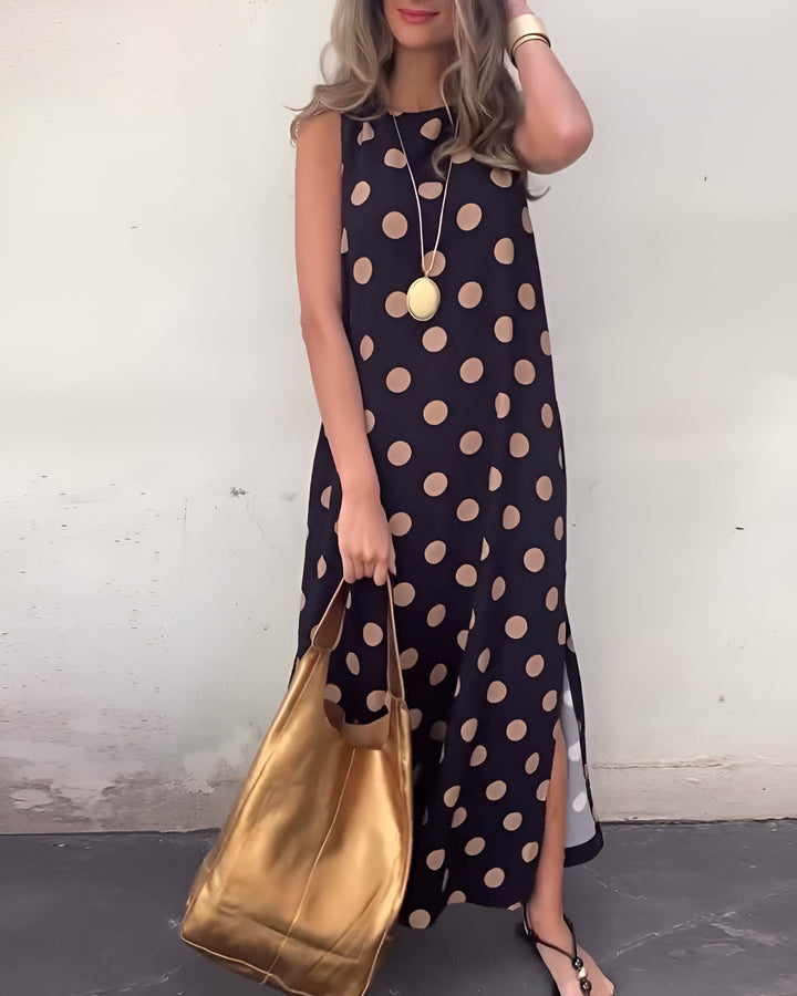 Thalyra - Maxi dress with a slit and polka dots