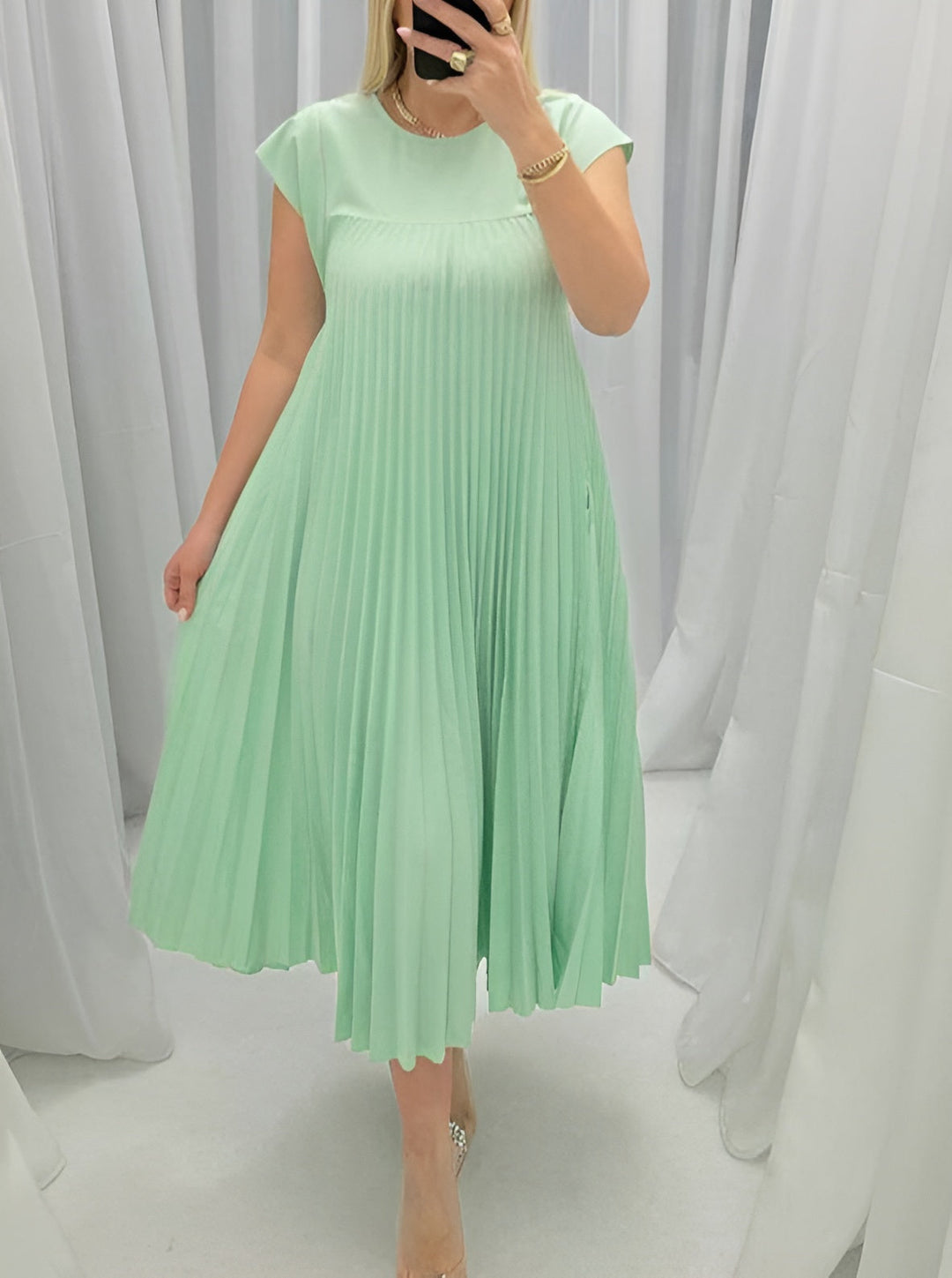 Elyssiah - Lightweight and Refined Pleated Dress