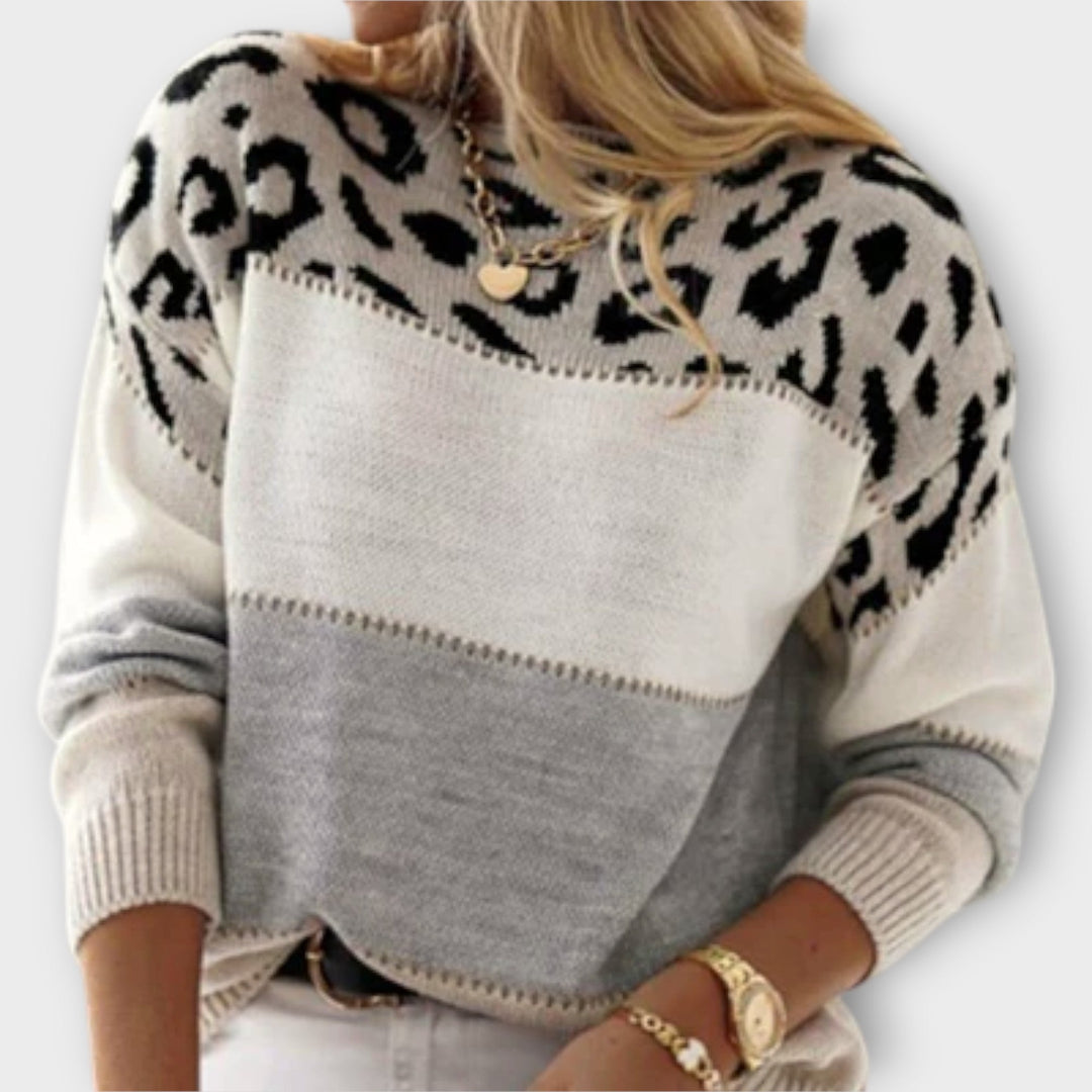 Lottie - Casual sweater with leopard design