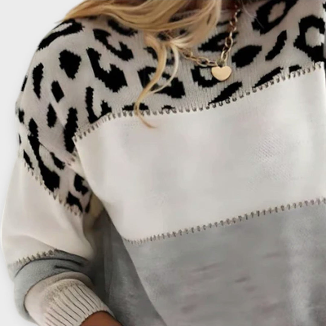 Lottie - Casual sweater with leopard design