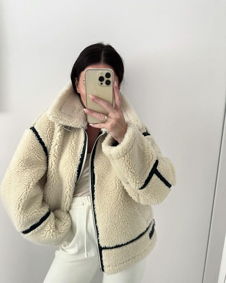 Evadne - Women's teddy coat with an oversized fit and fluffy fabric