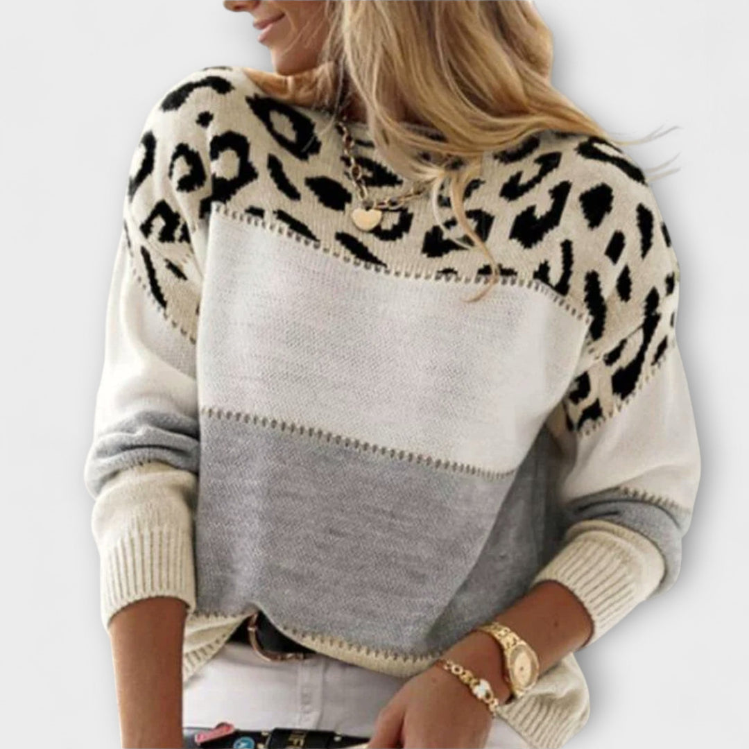 Lottie - Casual sweater with leopard design