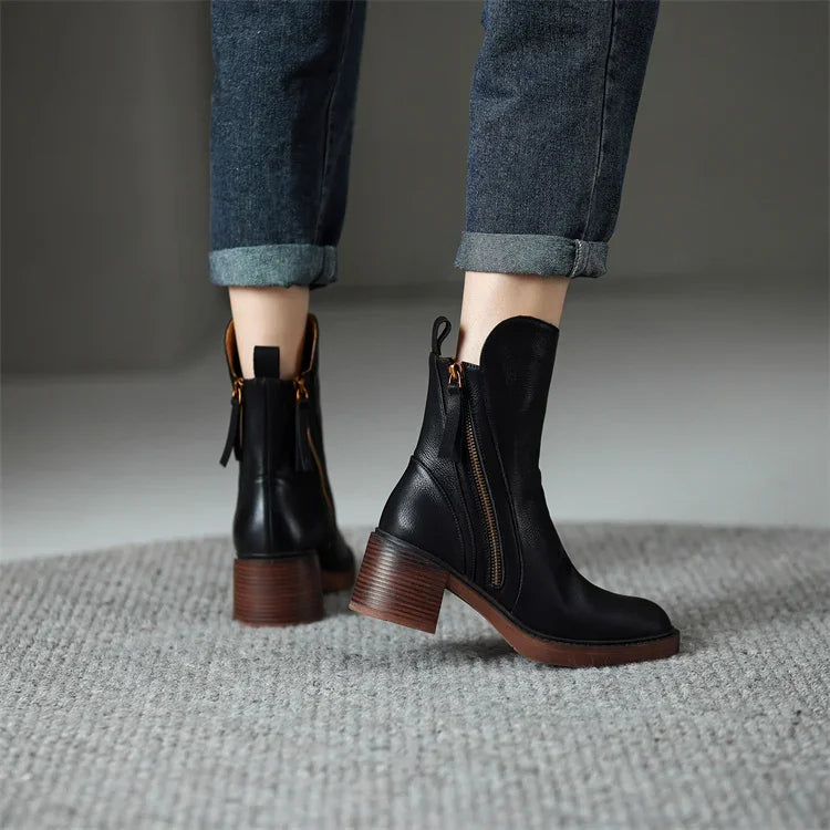 Wrenley - Elegant and comfortable heeled boots