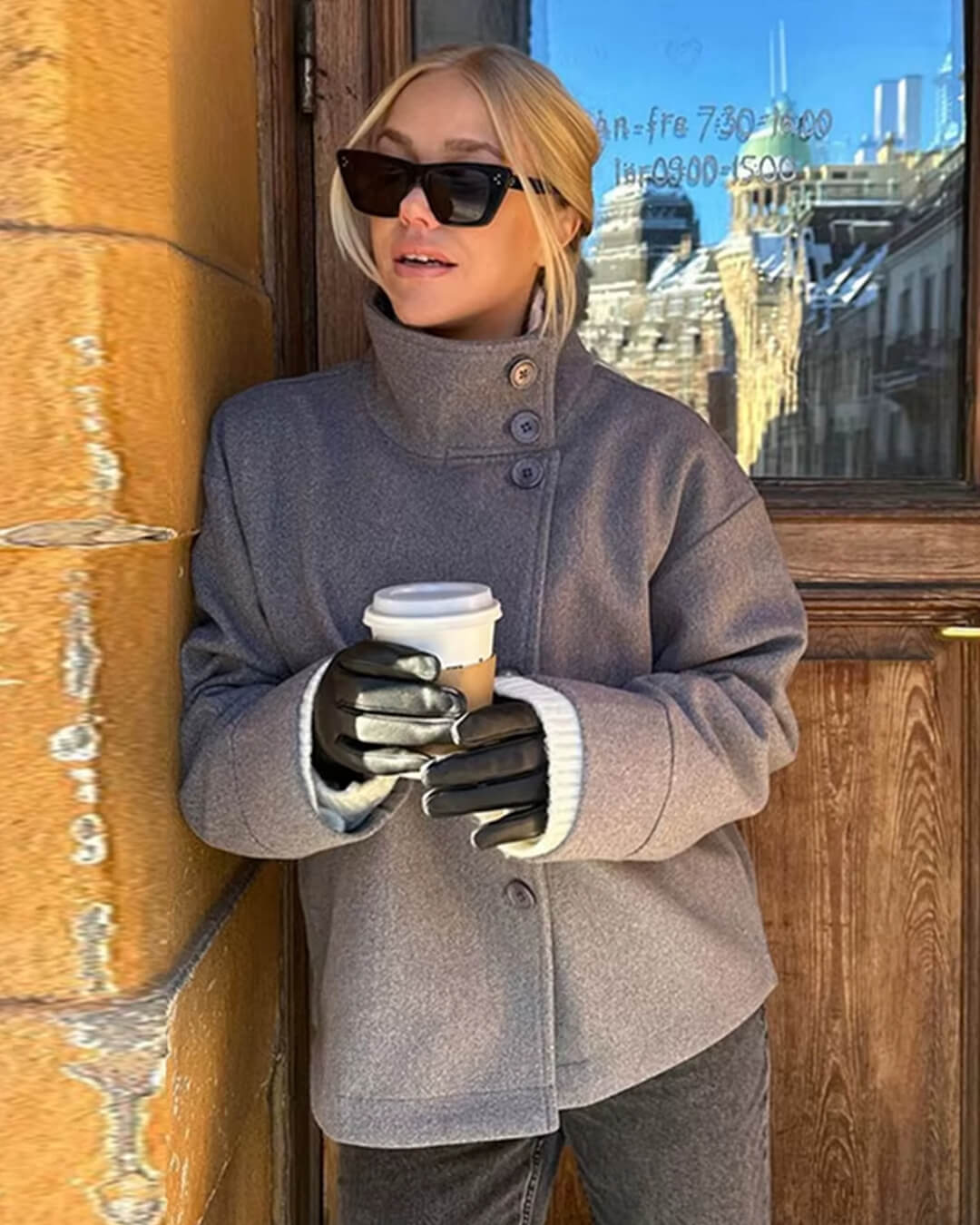 Emelina - Women's short jacket with stand-up collar and single-row closure