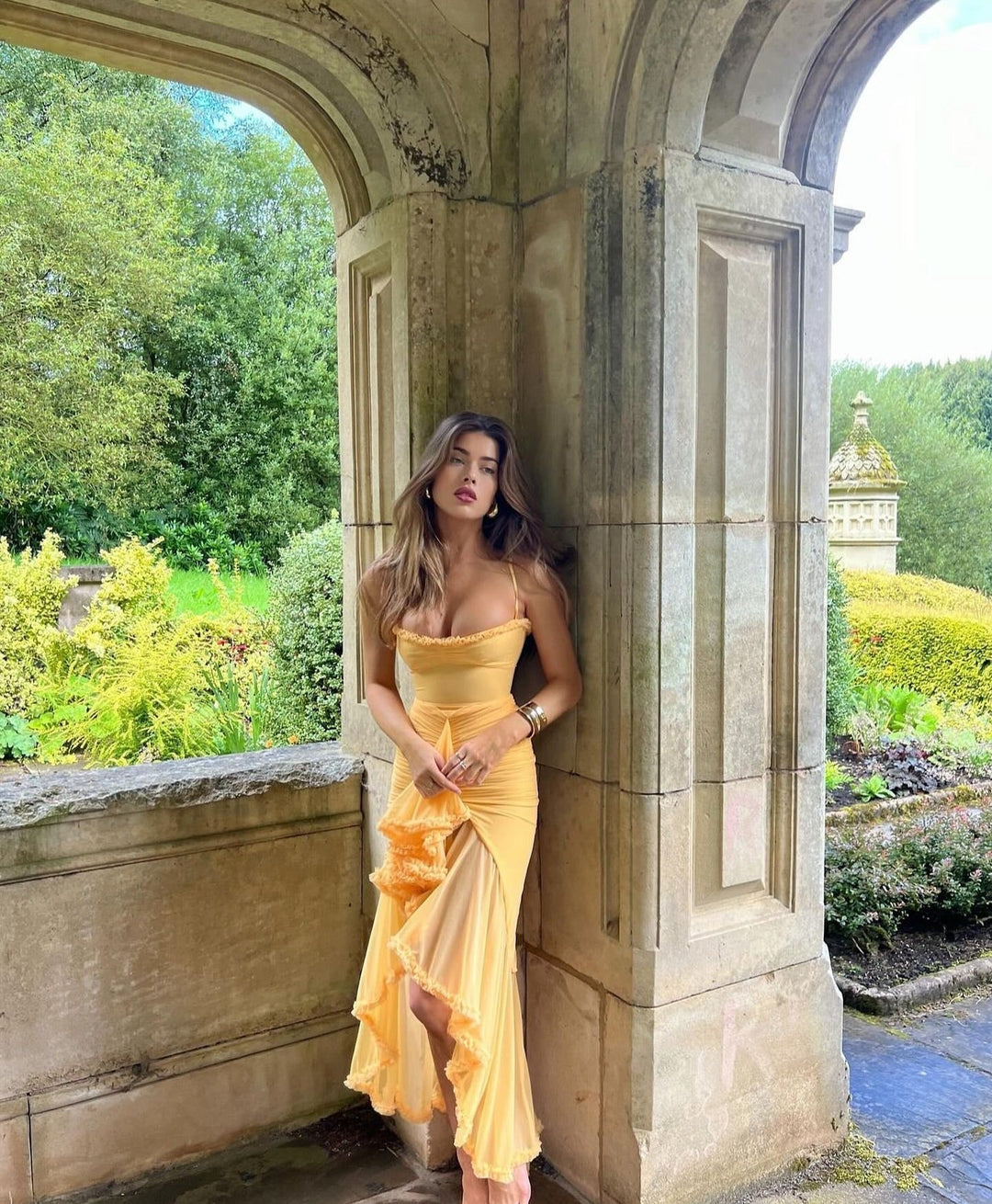 Goldie - Charming Ruffled Gown