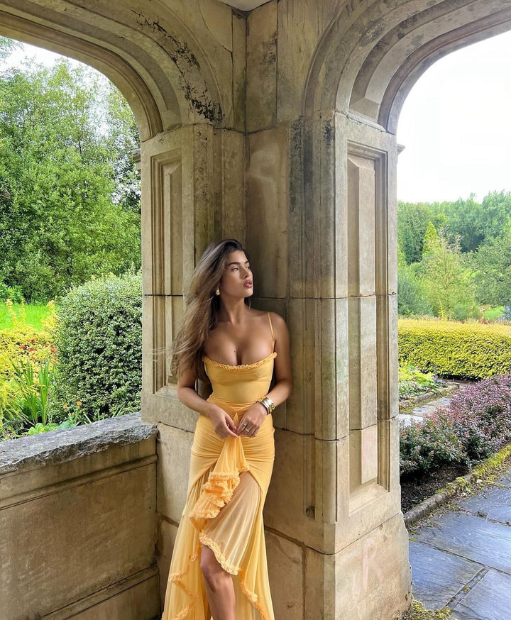 Goldie - Charming Ruffled Gown