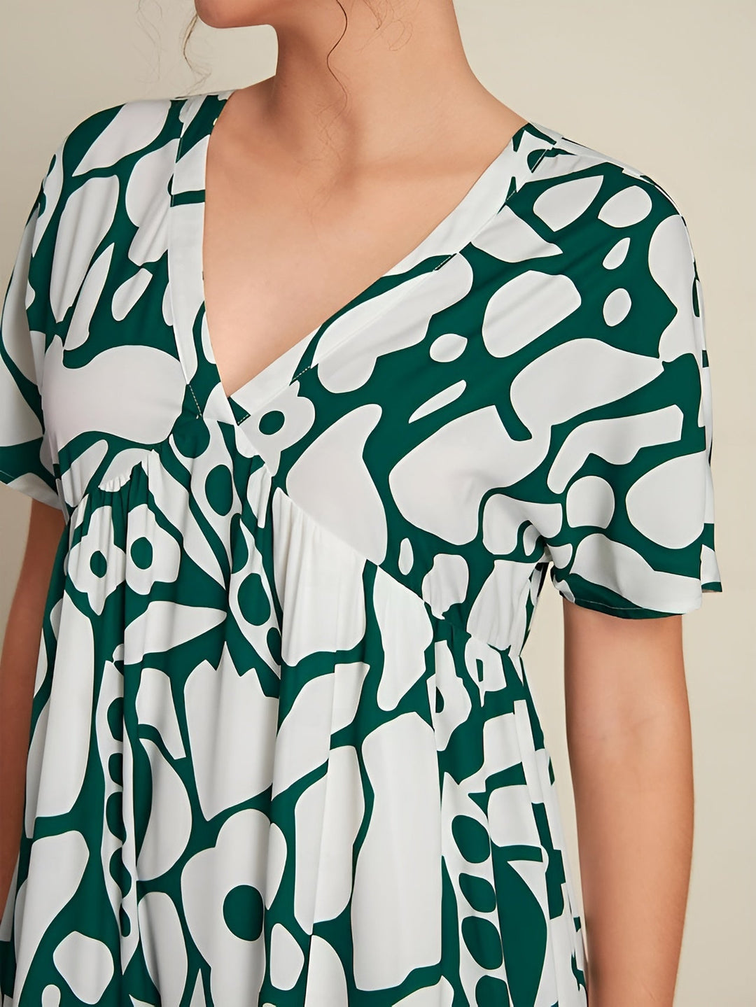 Jesmira - Lightweight and Fluid Summer Dress