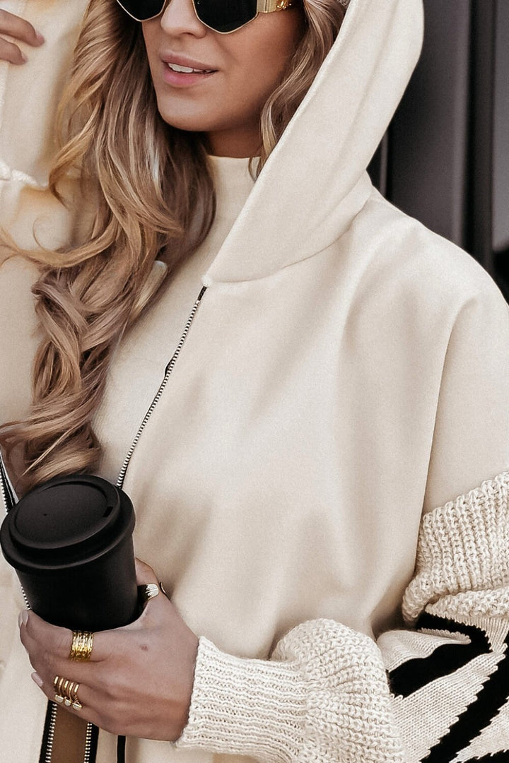 Maeve - Women's Coat with Knitted Sleeves