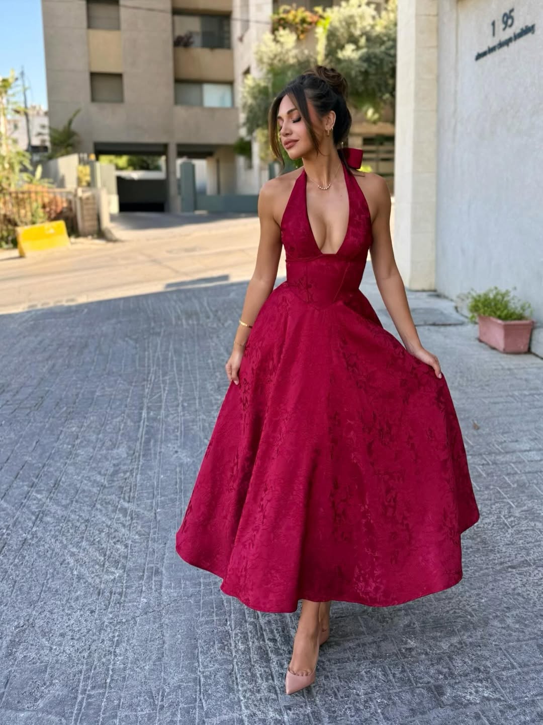 Frida - Halter Sleeveless Midi Dress