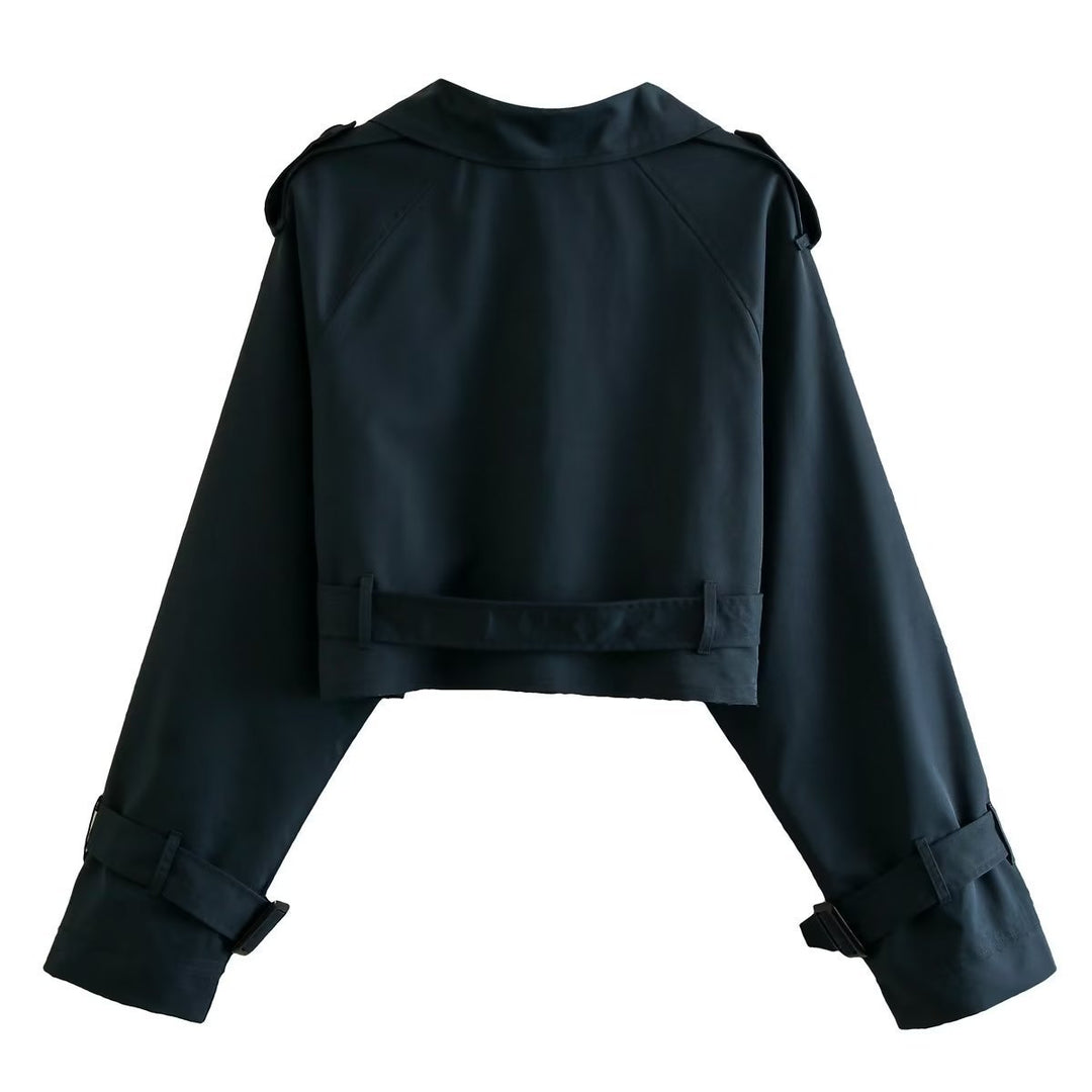 Carenza - Trendy Cropped Model in Timeless Design