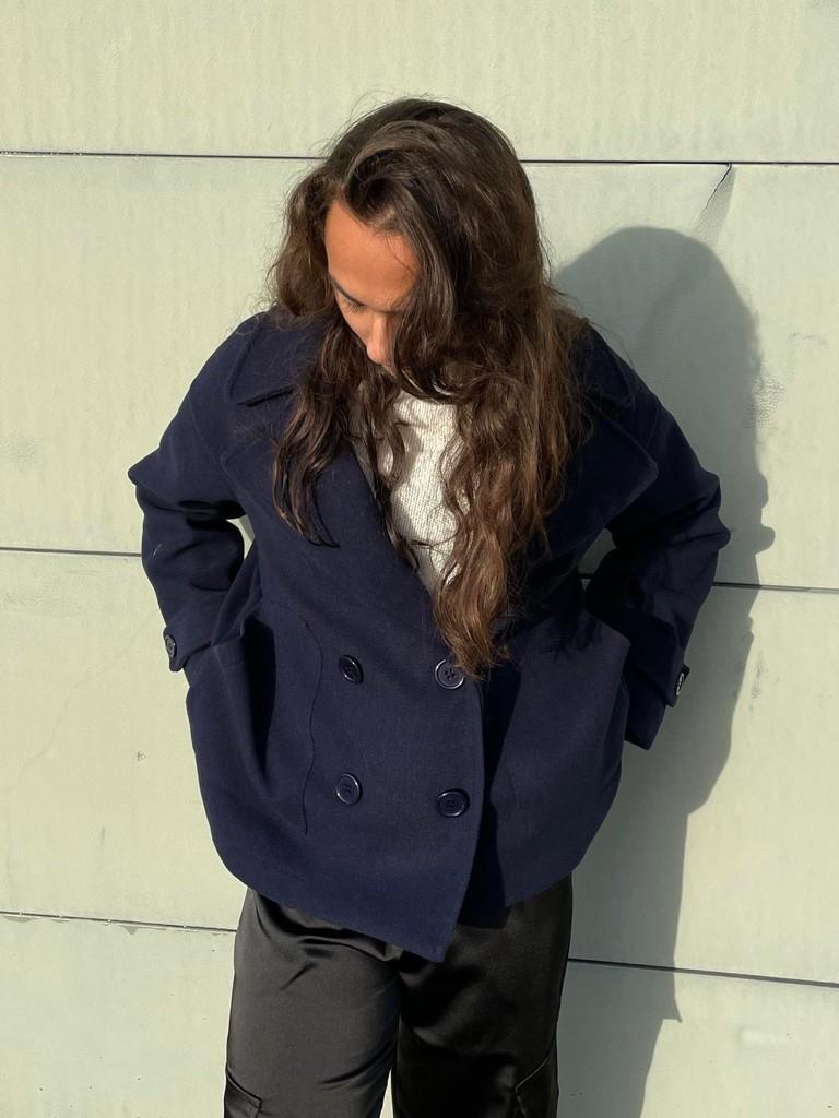 Lumi - Women's Peacoat Jacket Fitted Wool Blend with Double Breasted Design for Timeless Elegance