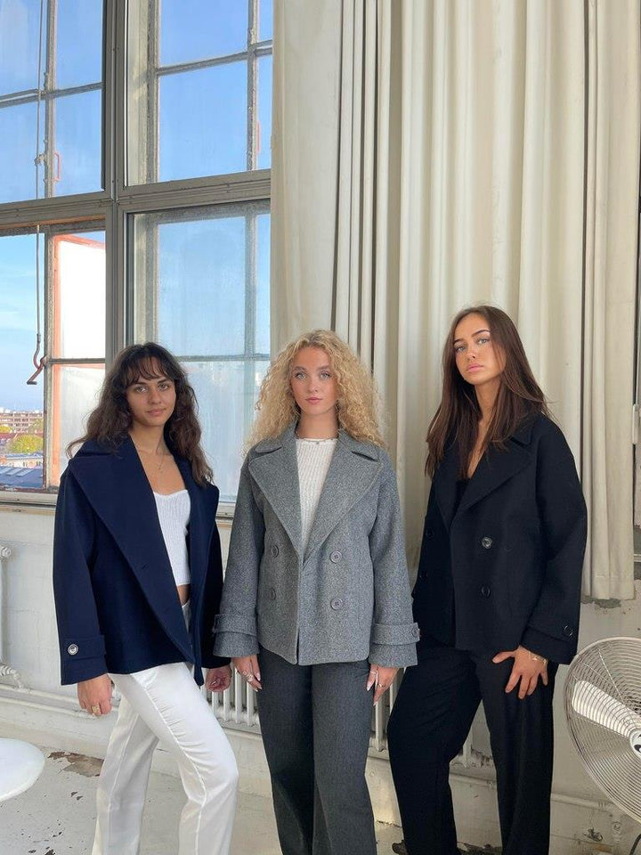 Lumi - Women's Peacoat Jacket Fitted Wool Blend with Double Breasted Design for Timeless Elegance