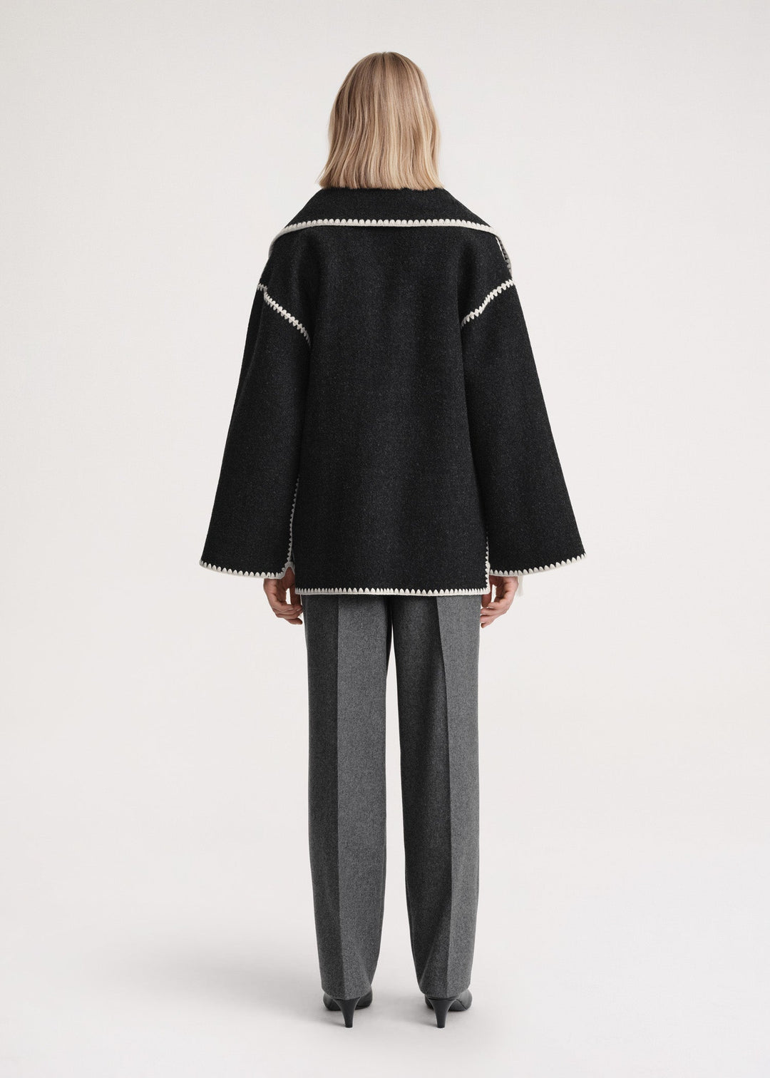 Fiorenza - Women's coat with integrated scarf and elegant fit