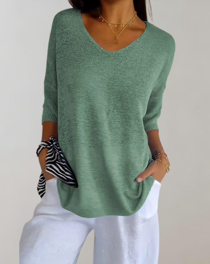 Finnegan - Knitted Top with V Neck