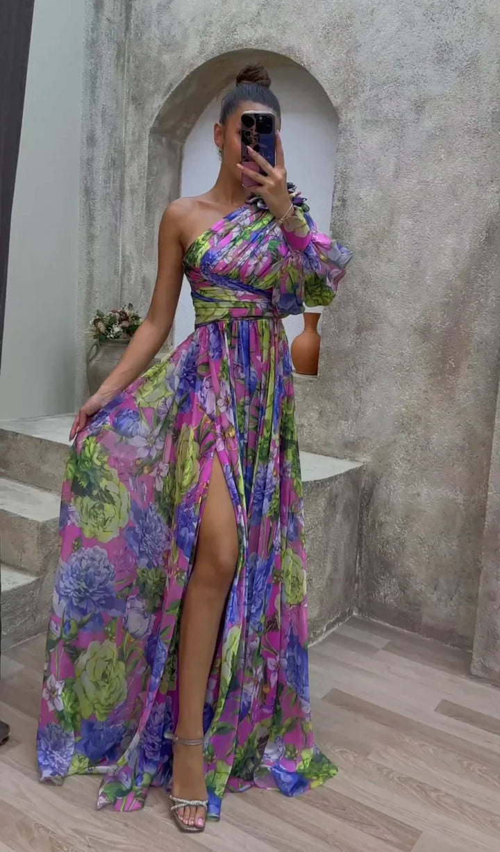 Harlow - Stunning Flowing Gown