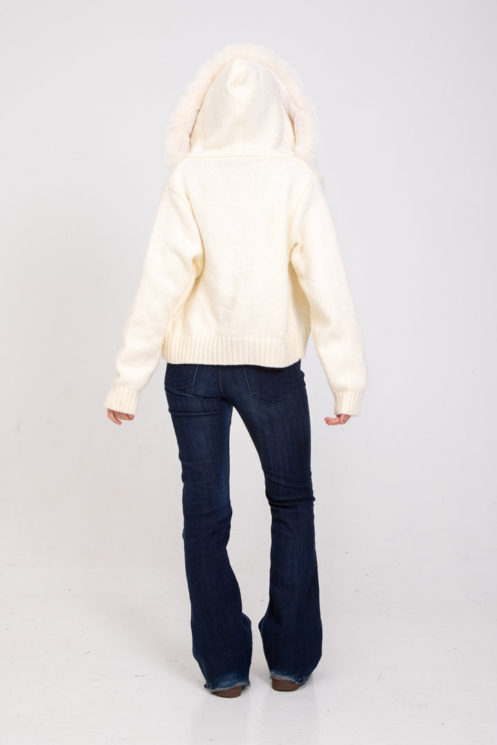 Marlowe - Fur Coat
