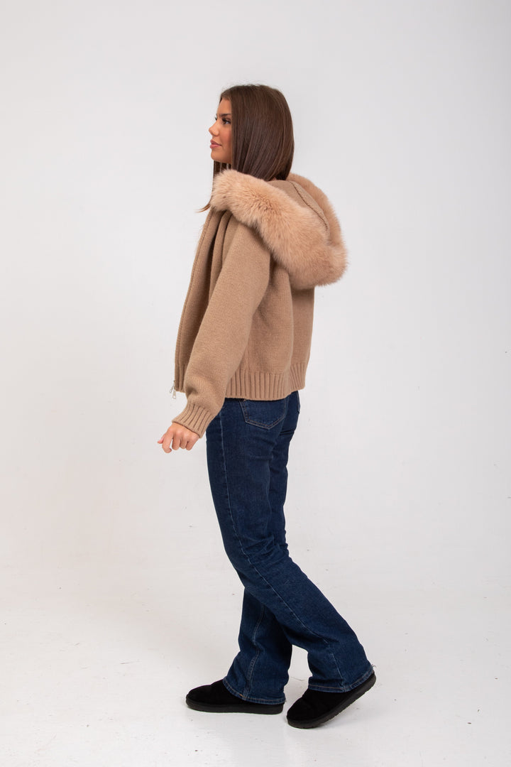 Marlowe - Fur Coat