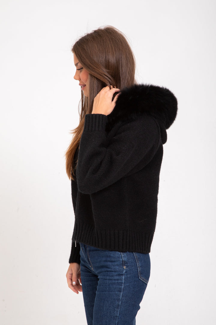 Marlowe - Fur Coat