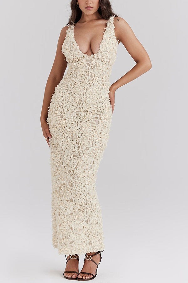 Neria - Floral Backless Maxi Dress