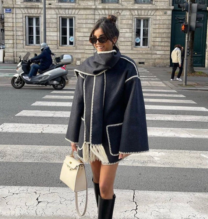Fiorenza - Women's coat with integrated scarf and elegant fit