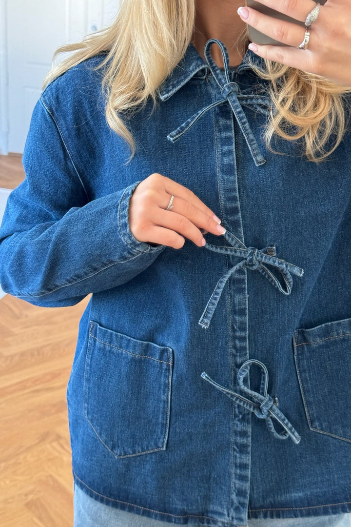 Althea - Women's Denim Jacket in Cotton with a Tailored Fit for a Timeless Casual Look