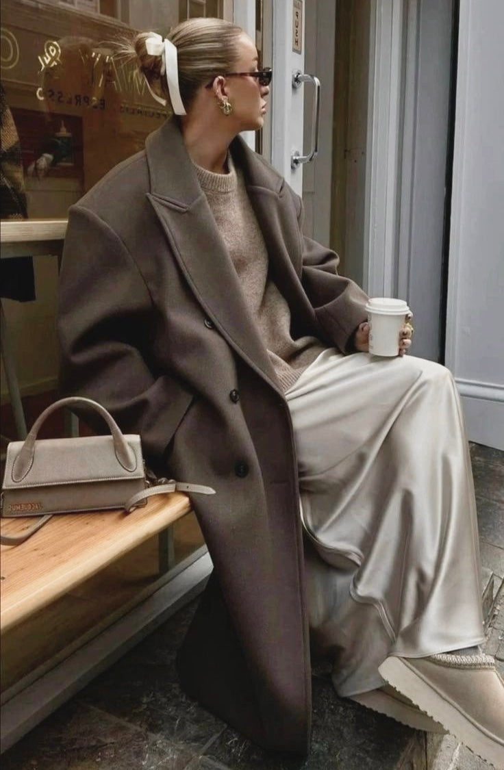 Freesia - Women's Coat with a Luxurious Cut and Timeless Look