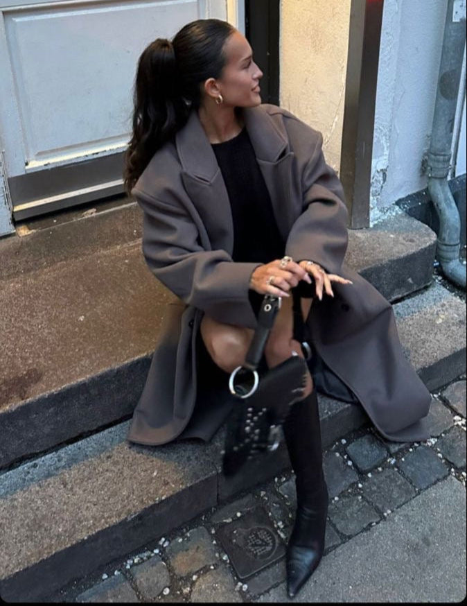 Freesia - Women's Coat with a Luxurious Cut and Timeless Look