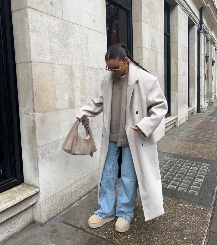 Freesia - Women's Coat with a Luxurious Cut and Timeless Look