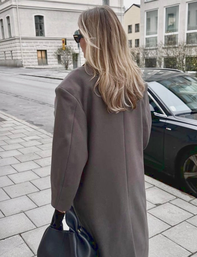 Freesia - Women's Coat with a Luxurious Cut and Timeless Look