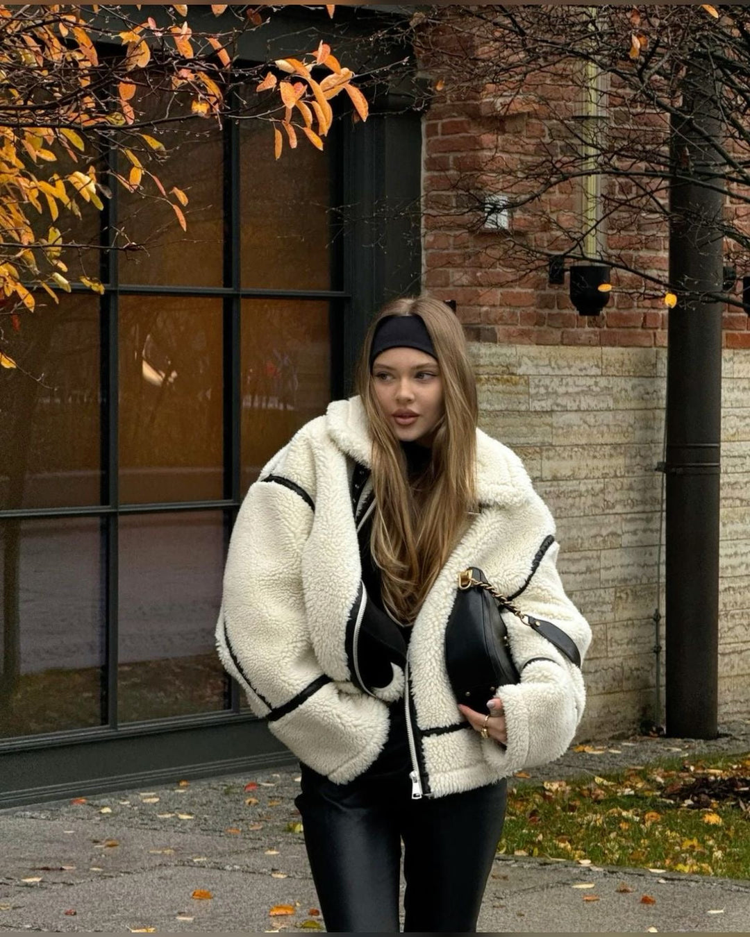Evadne - Women's teddy coat with an oversized fit and fluffy fabric