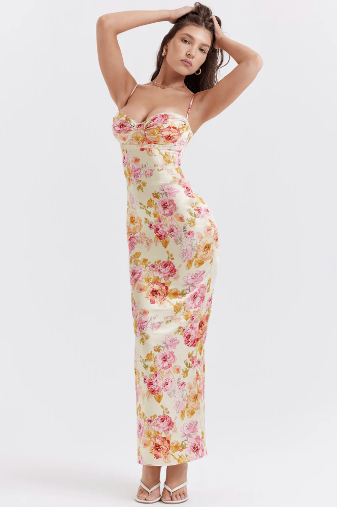 Gwyneth - Charming Floral Dress