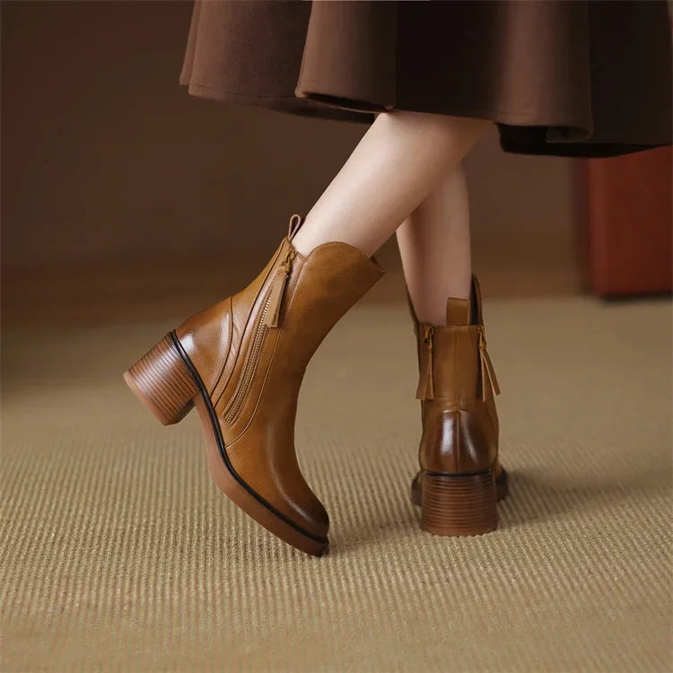 Wrenley - Elegant and comfortable heeled boots