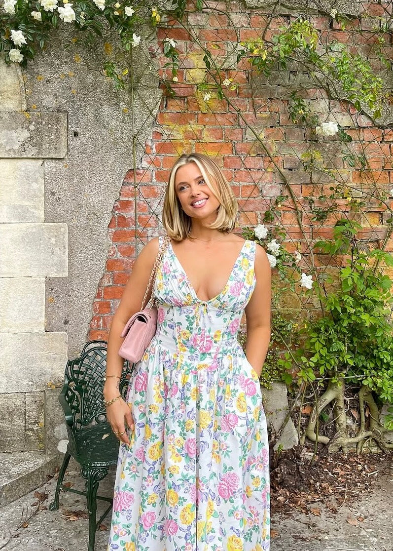 Fiora - Elegant Summer Dress