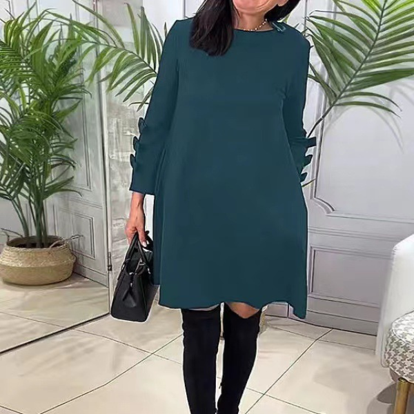 Opaline - Elegant dress with a unique design