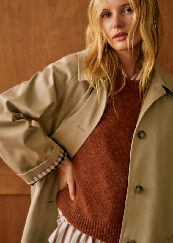Avelisse -  Timeless Spring Coat with Subtle Checked Lining