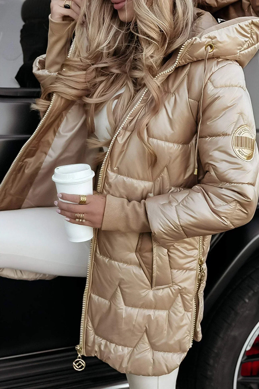 Astoria - Women's jacket with quilted lining and hood made of cotton blend