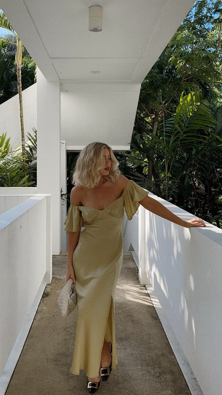 Maelyn - Butterfly Sleeve Off-Shoulder Maxi Dress