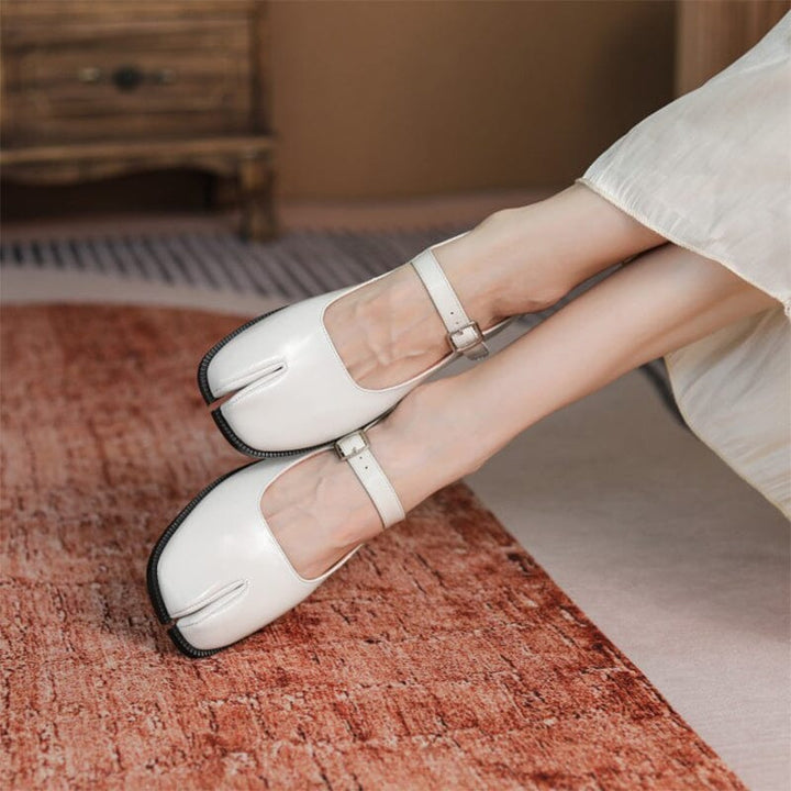 Darcy - Leather Mary & May