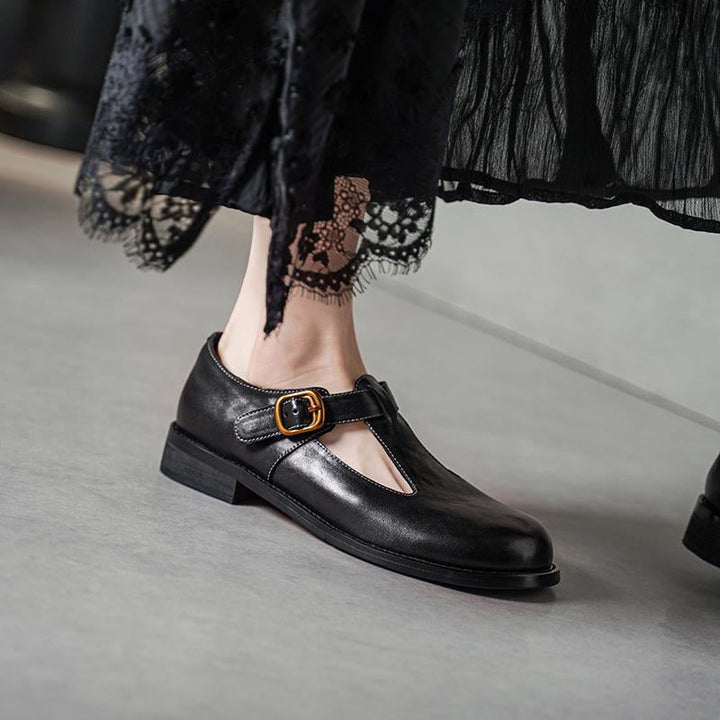 Aria - Elegant Mary & May